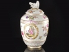 c1770-royal-porcelain-factory-berlin-kpm-lidded-urn-01_01