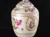 c1770-royal-porcelain-factory-berlin-kpm-lidded-urn-01_03